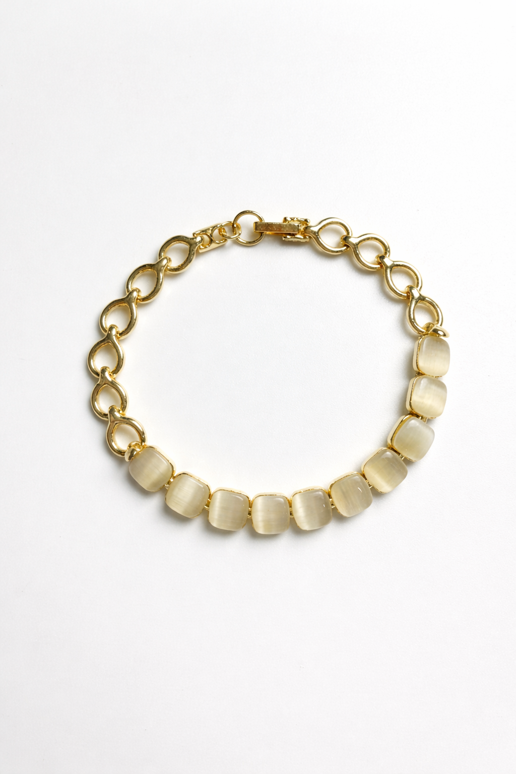 Elegant Gold Link Bracelet with Mother of Pearl Inlays
