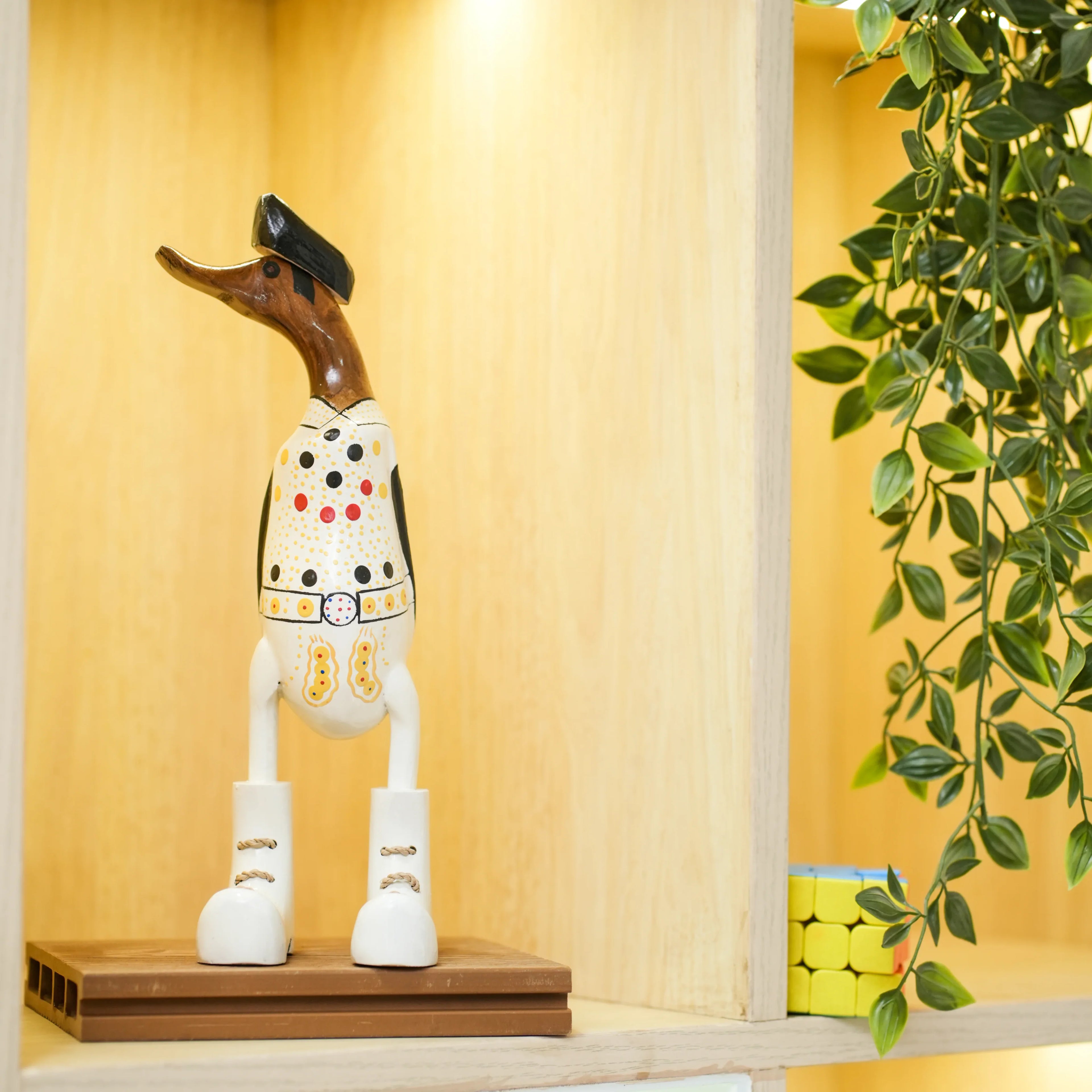 TIMBER KALA'S SMALL ELVIS PRESLEY SWAGGER DUCKS FOR DECOR