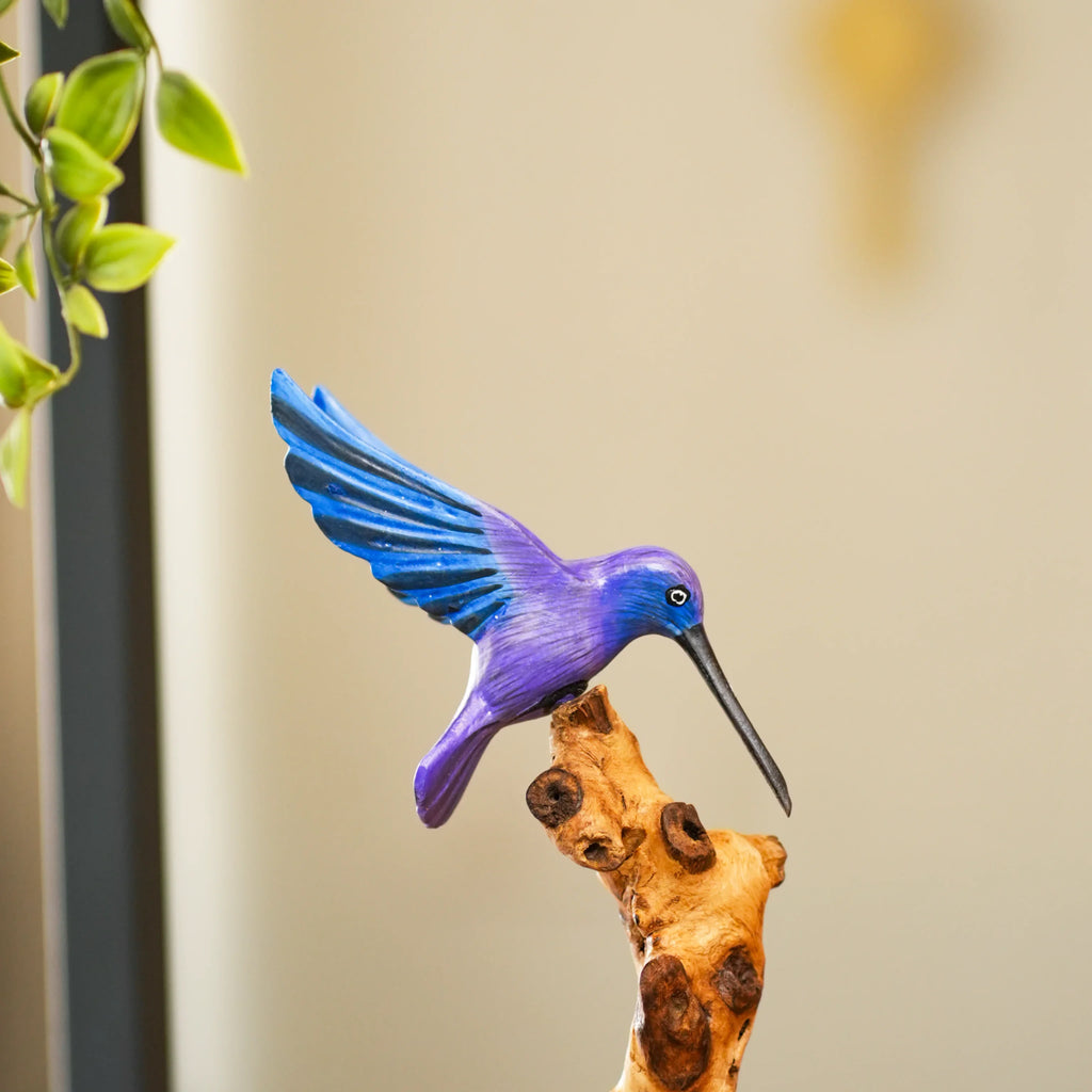 TIMBER KALA'S HUMMING BIRD ON DRIFTWOOD FOR DECOR