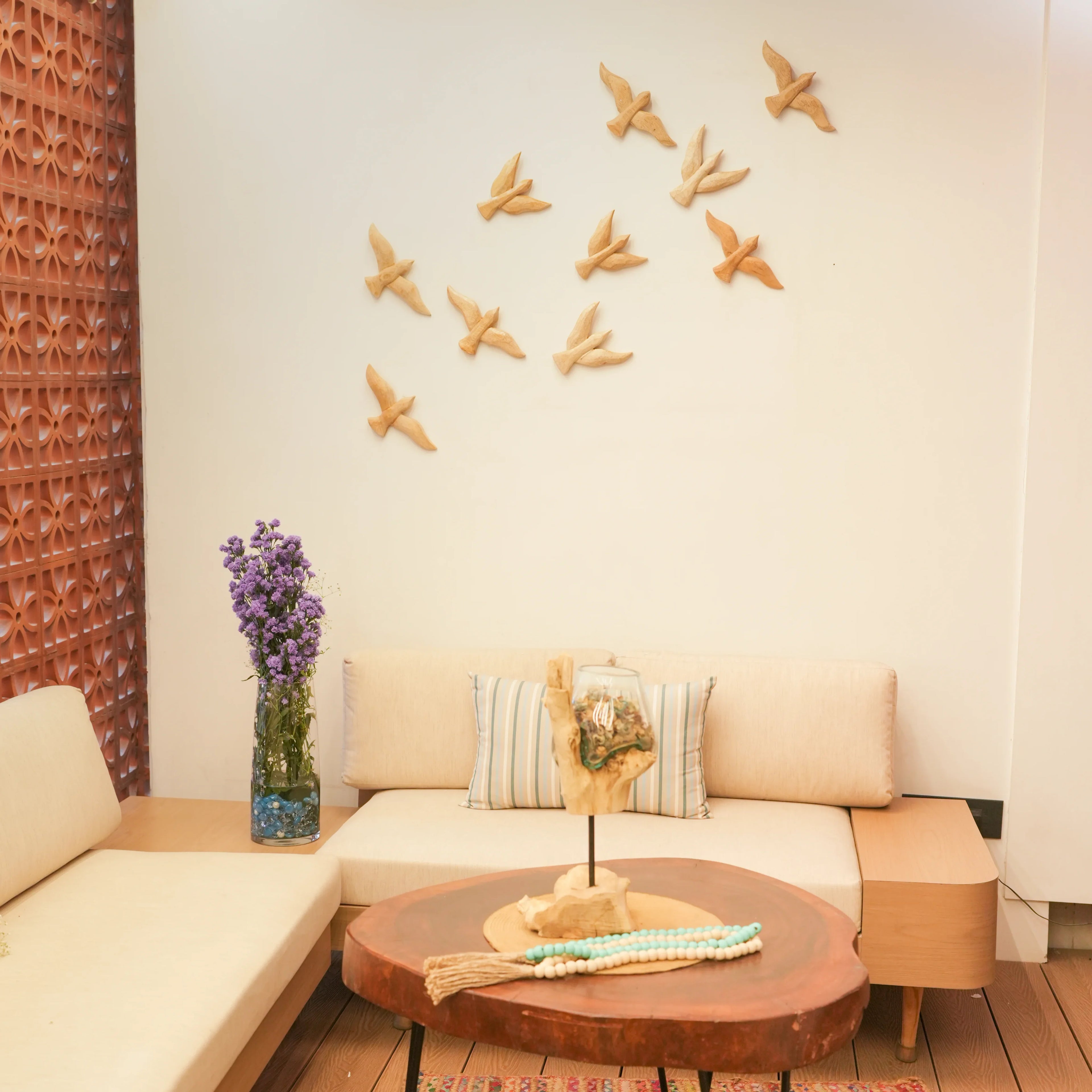 TIMBER KALA'S SINGLE WOODEN SPARROW FOR DECOR