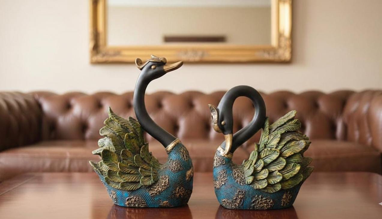 Elegant Swan Couple Figurines (Set of 2) – Textured Resin Love Birds